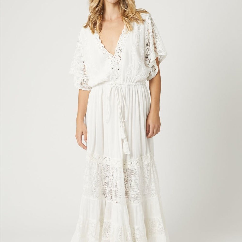 Tree of Life Alexandria White Lace Maxi Dress Size Small NWT